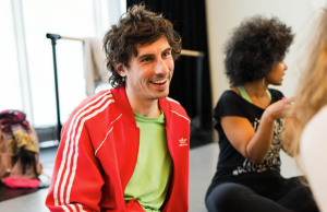 Webinaire – La danse peut-elle accompagner les personnes touchées par un cancer à différentes étapes de leur parcours?